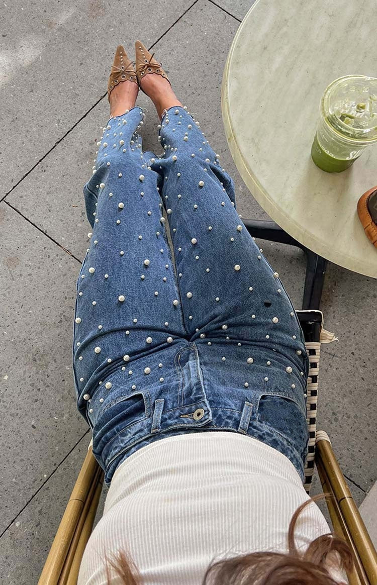 Jeans Cintura Oblicua con Detalle de Cuentas