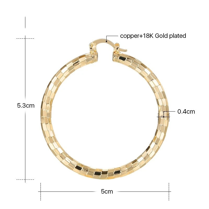 Ear Cuff Circular Minimalista Baño Oro 18K