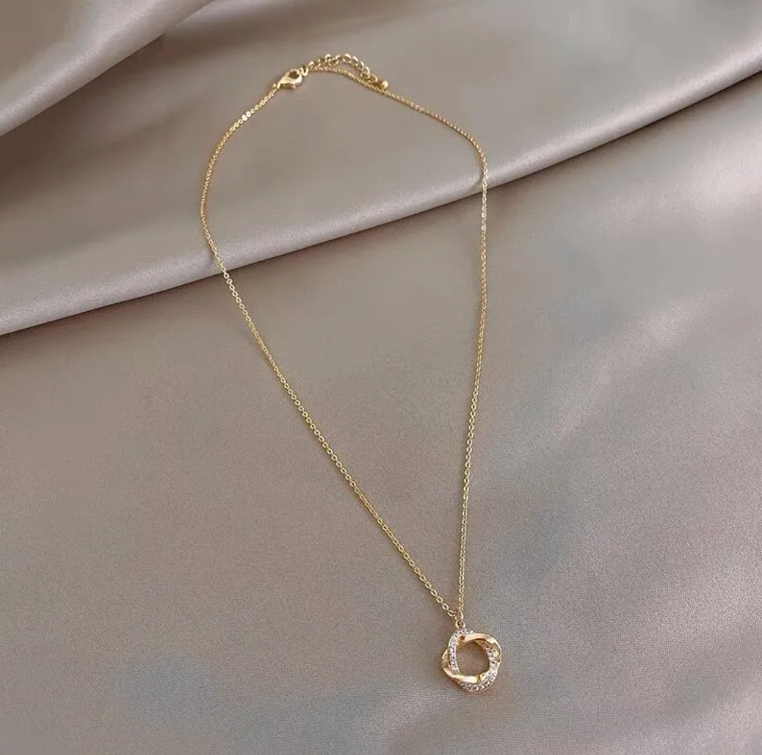 Collar Cadena de Clavícula Minimalista Dorado