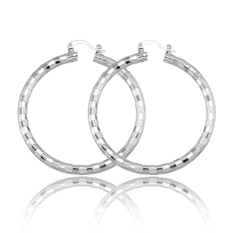 Ear Cuff Circular Minimalista Baño Oro 18K