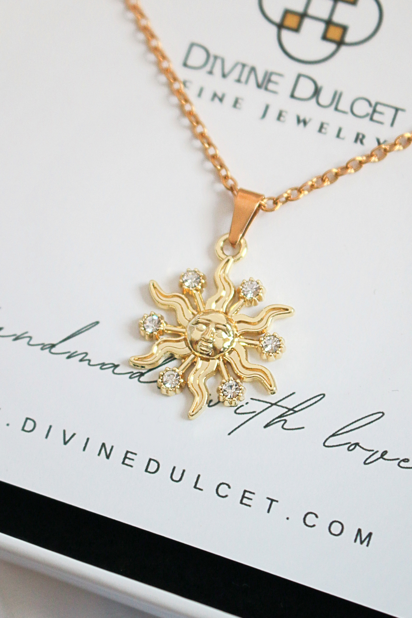 Collar Colgante Sol Zirconia Diamante — 24K