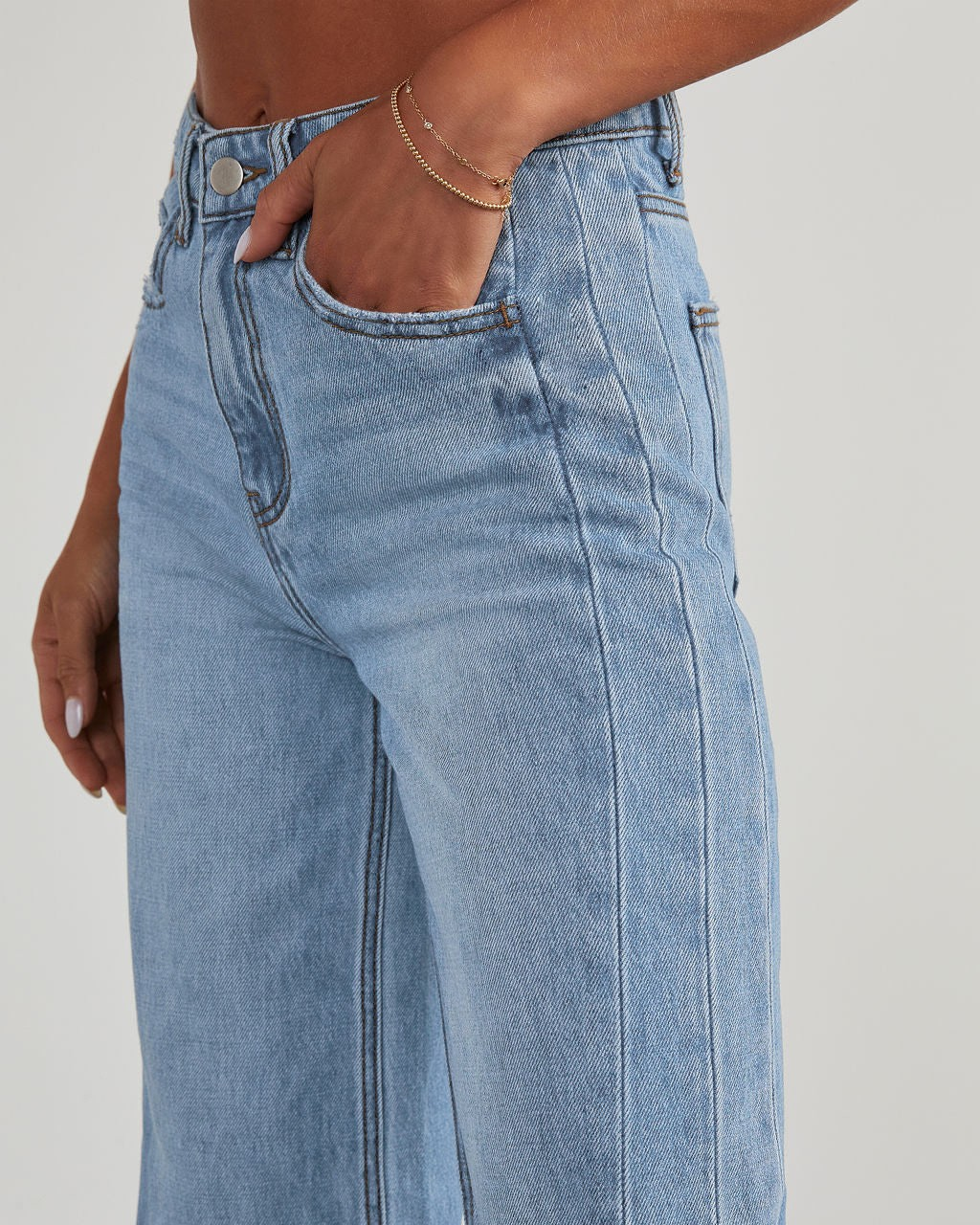 Jeans Talle Alto Pernera Ancha con Bolsillos