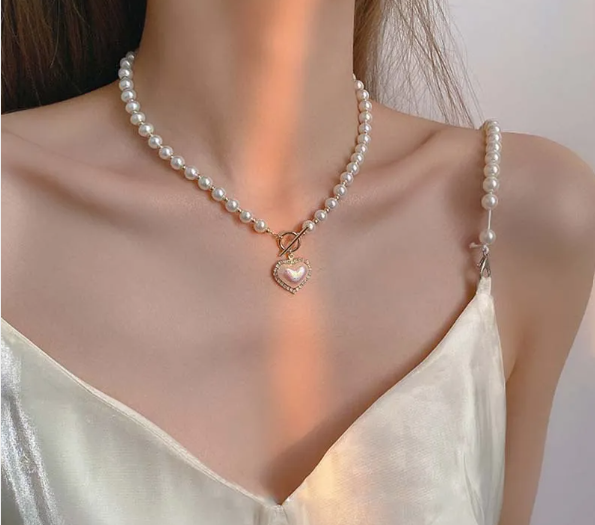 Collar Perla Natural con Colgante Corazón